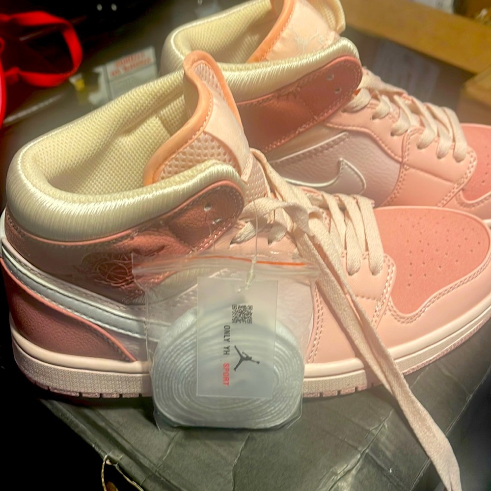 Womens High top sneakers